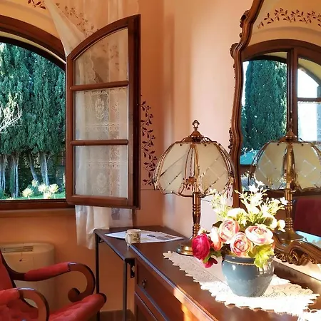 Macchia Al Pino Farm stay