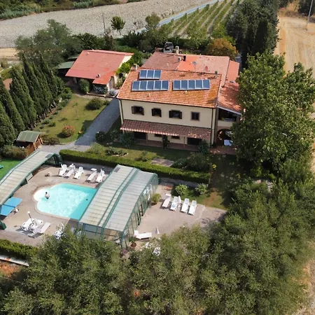 Macchia Al Pino Farm stay
