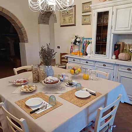 Macchia Al Pino Farm stay